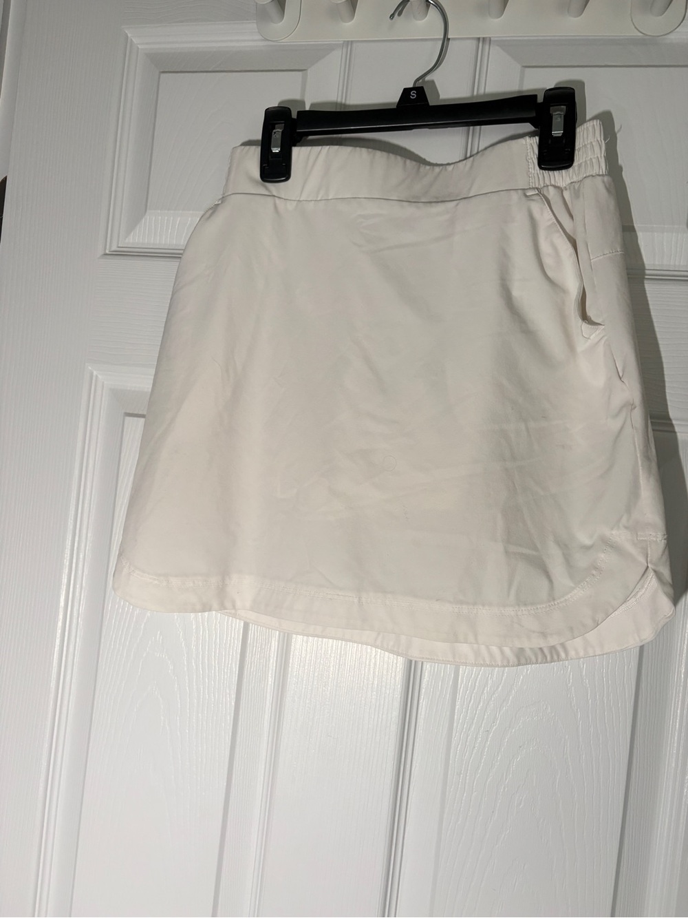 Women's Cream Mini Skirt - Classic Pull-On Style